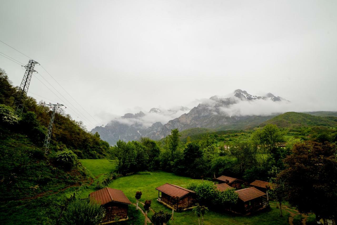 Hotel Rural Picos De Europa Posada De Valdeon Exterior photo